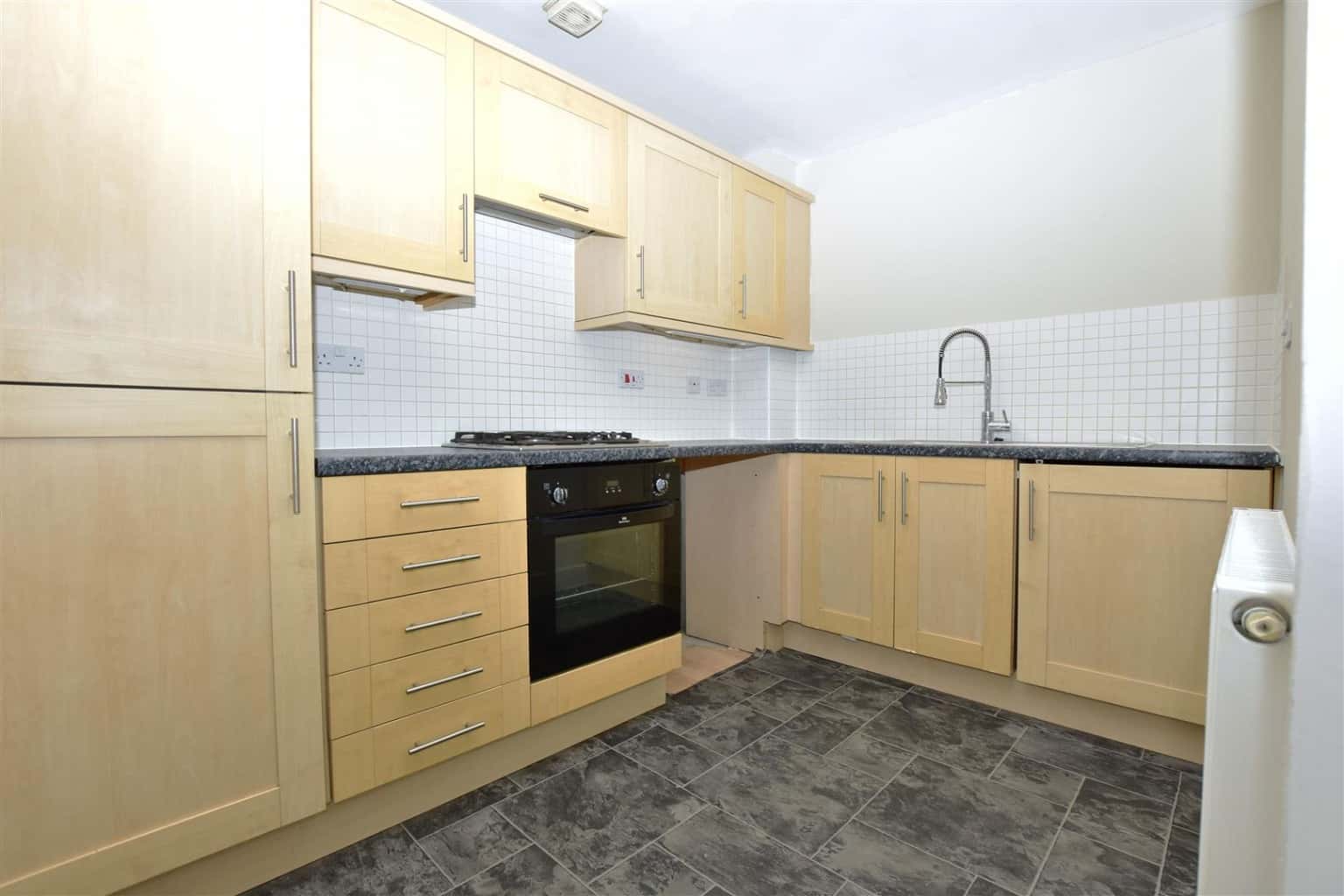 2 Bedroom, First Floor Flat, Ashford, TN23 property first image