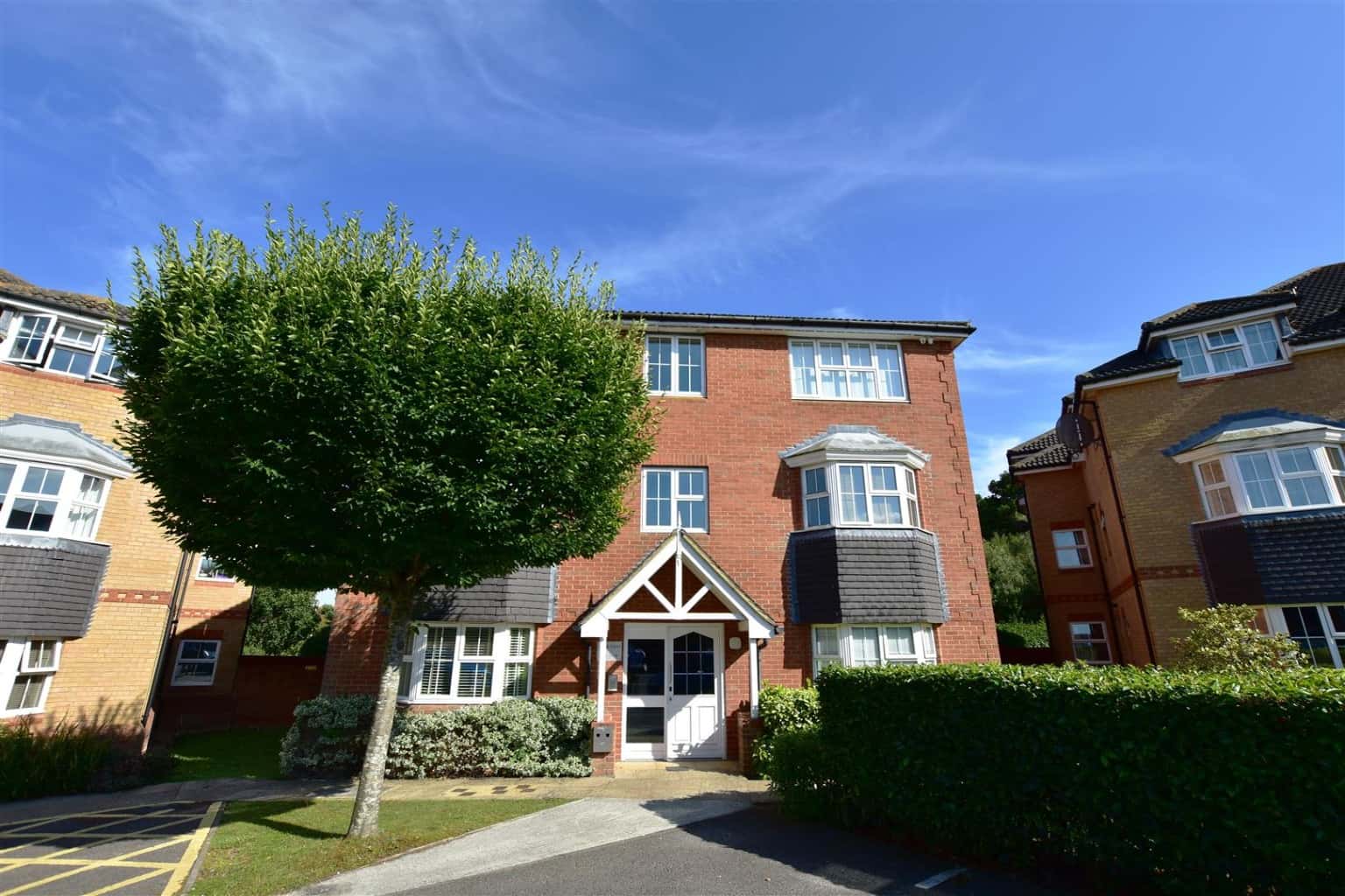 2 Bedroom, First Floor Flat, Ashford, TN23 property first image