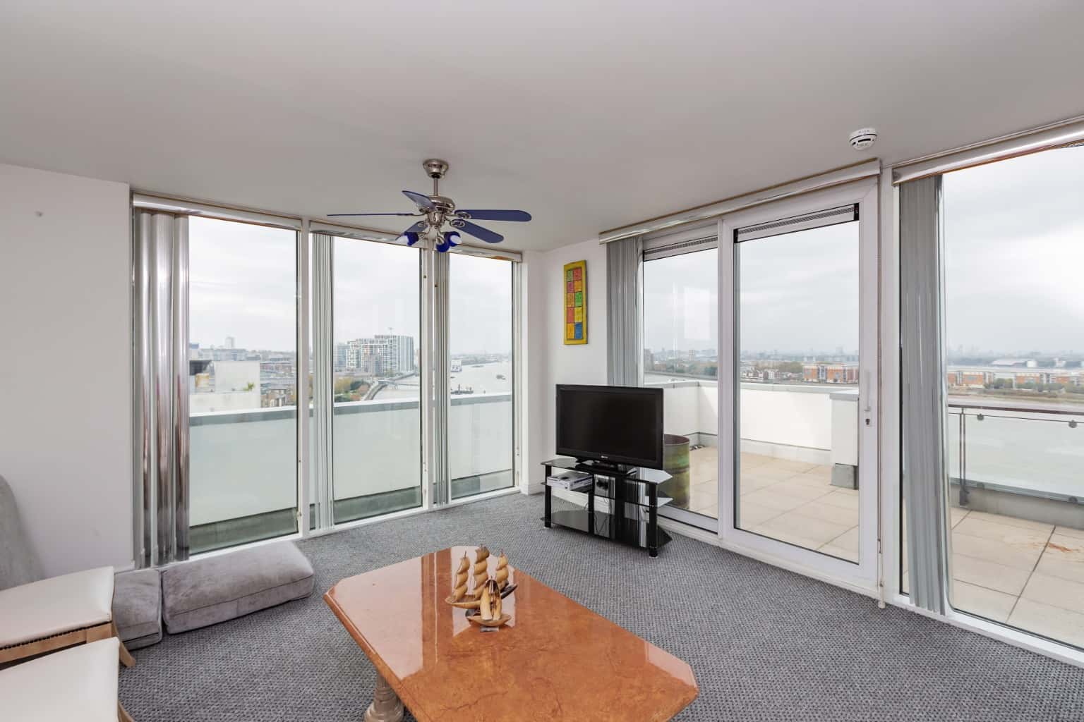 A three bedroom, 2 bathroom penthouse apartment overlooking The River Thames in SE28 0GH property first image