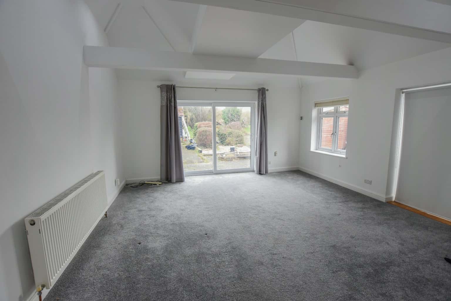 Picturesque Property located in the very sought after Cobham area, Ready to move in straight away! property first image