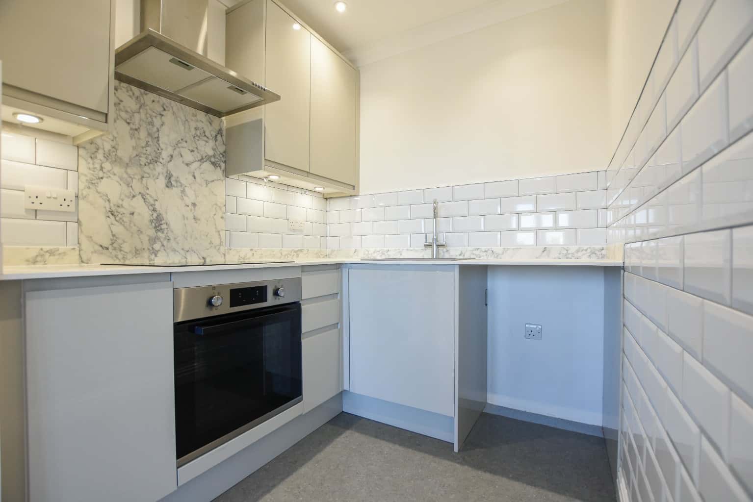 To Let: Stylish, Spacious Studio Apartment in the Heart of Orpington property first image