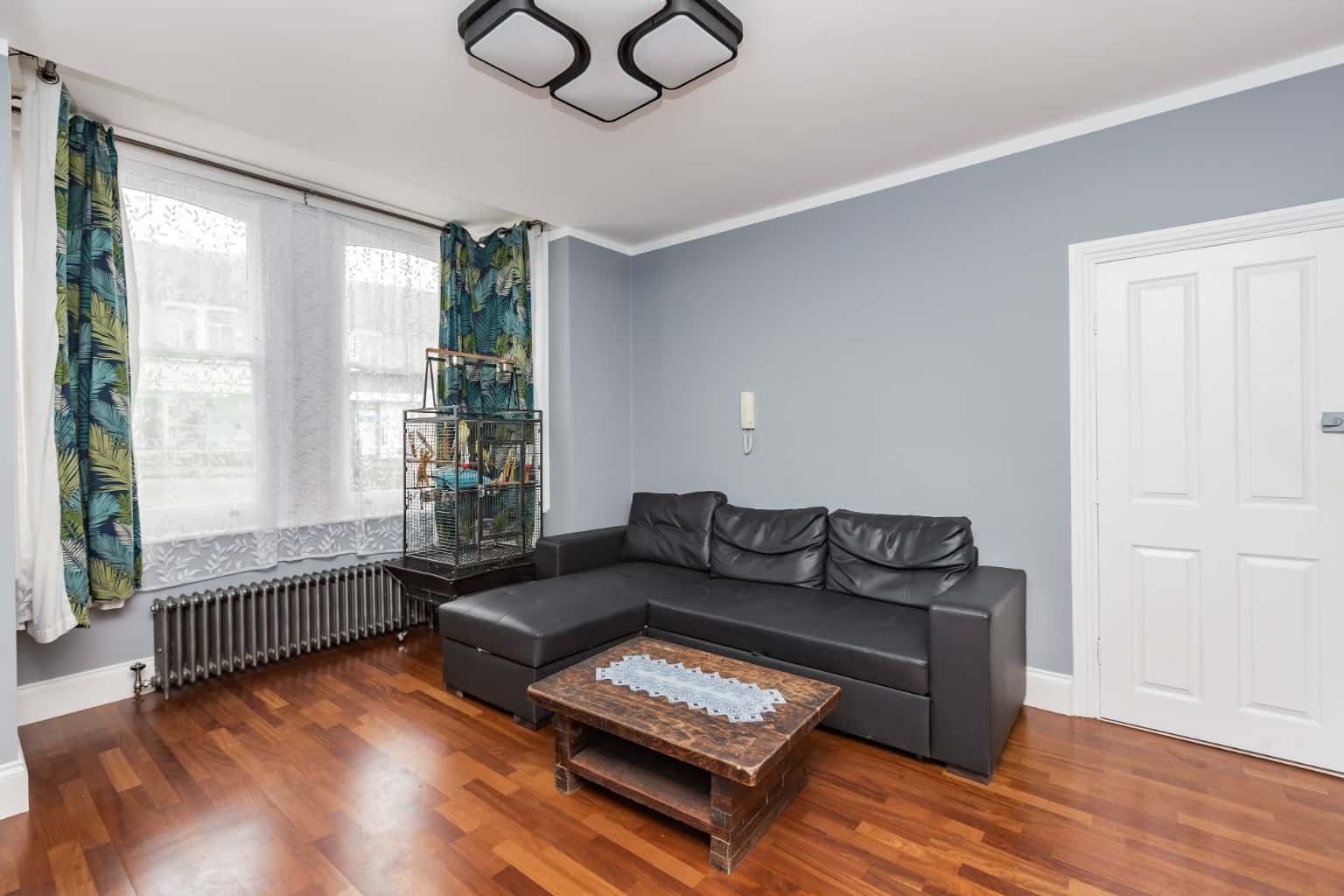 Ground Floor Apartment with Garden, Over 700 Sq/Ft, Close to Station property first image