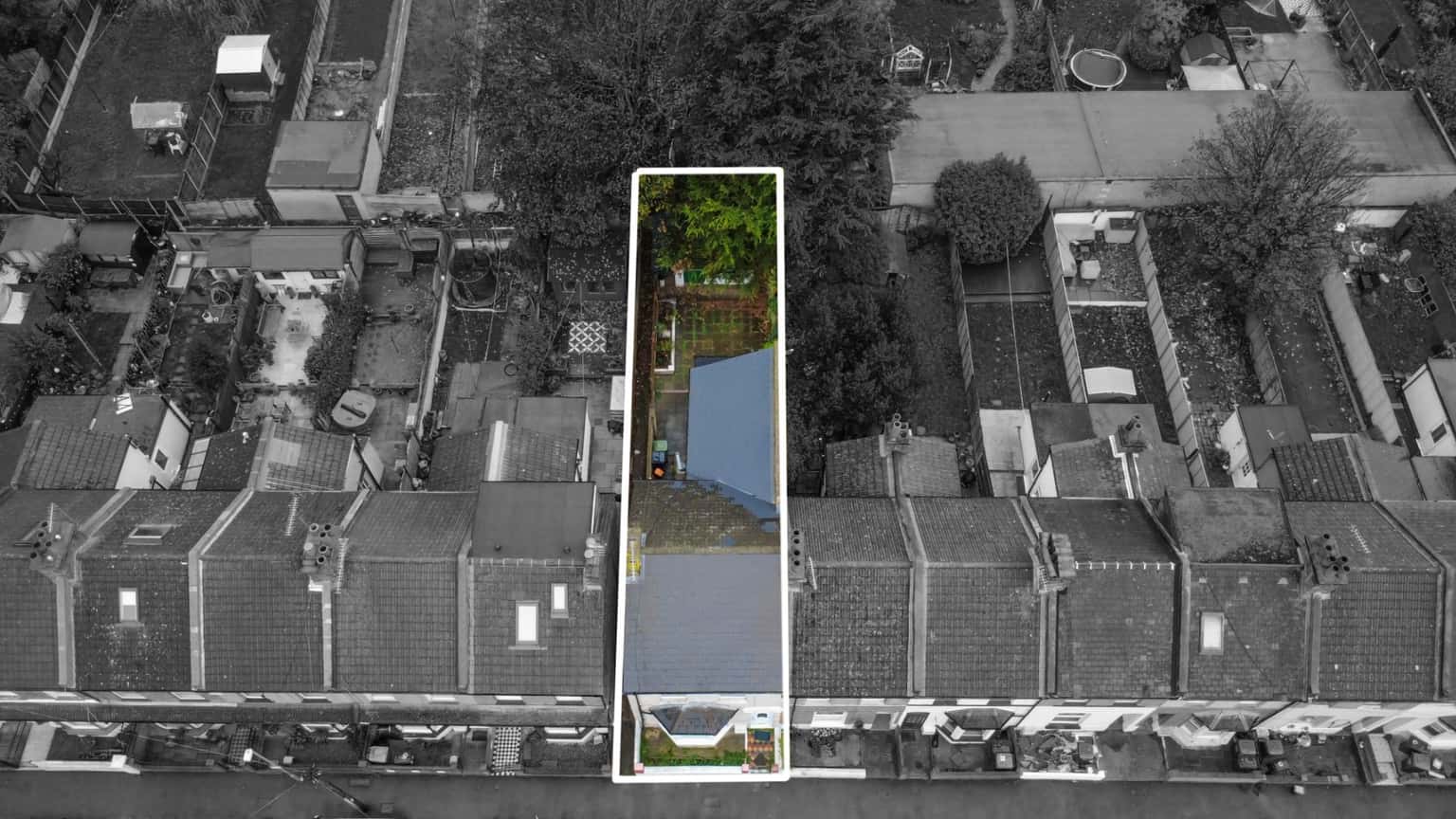 Three Bedroom End-Terrace House, Woodlands Park Area, Close to Train Station property first image