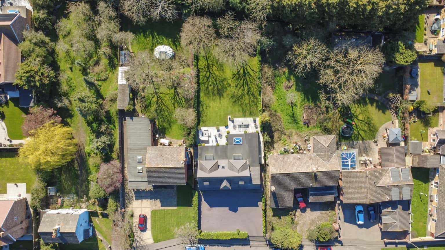 4-Bed Family Home, Gated Drive, South Facing Garden, Three Ensuites property first image