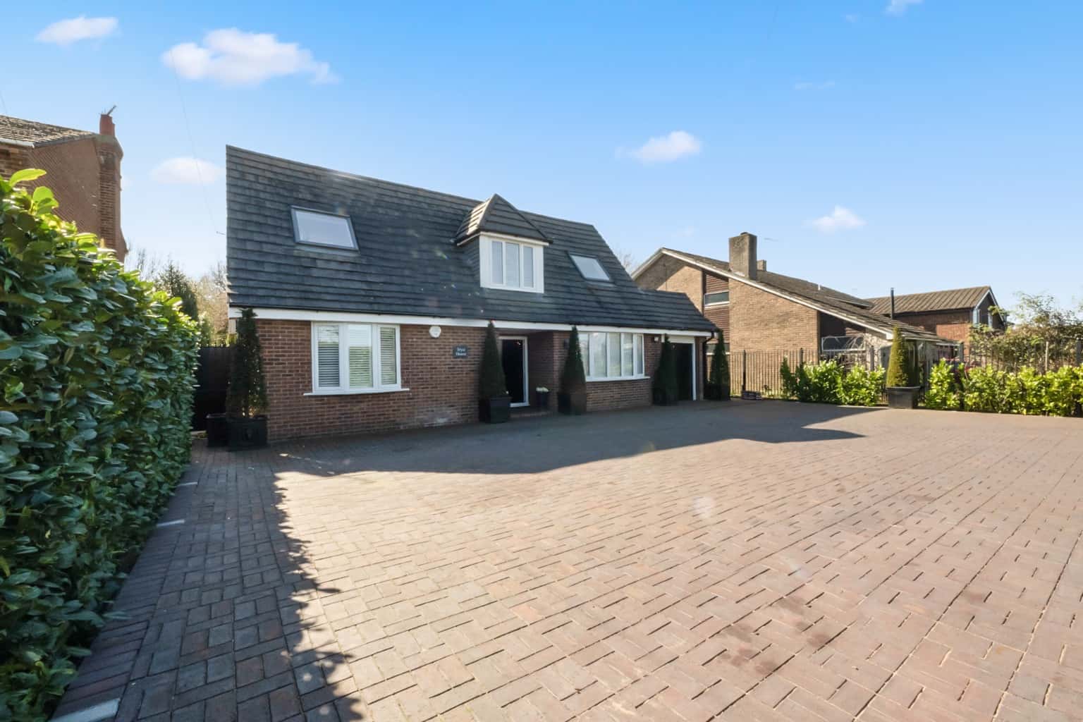 4-Bed Family Home, Gated Drive, South Facing Garden, Three Ensuites property first image