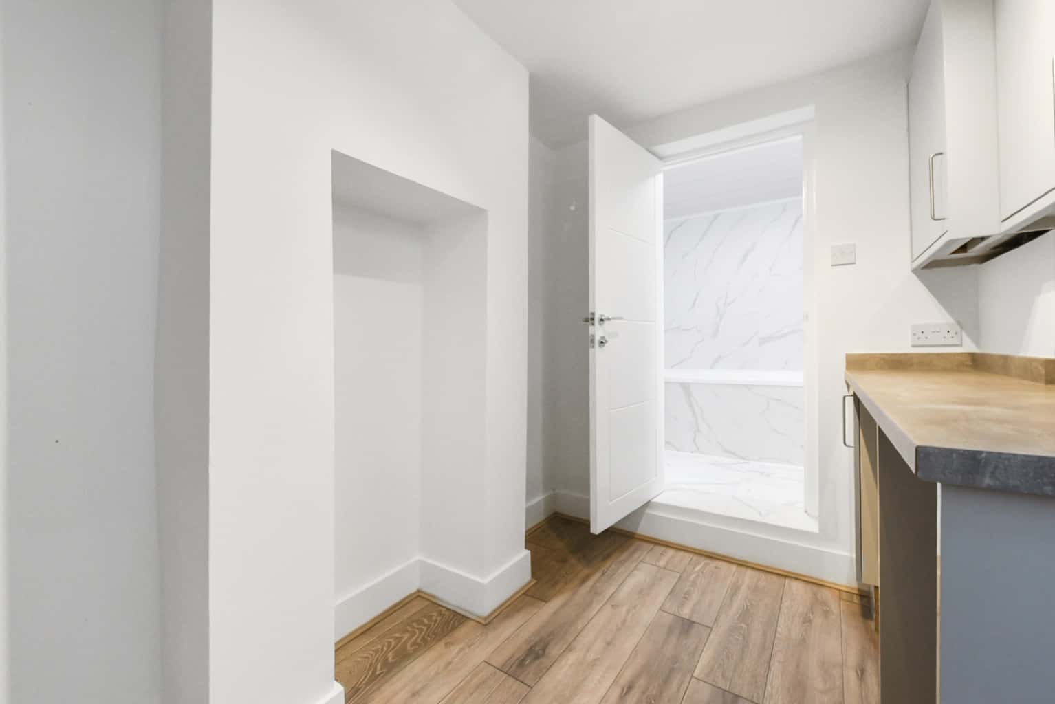 Stunning 3-Bed Home, Newly Refurbished, Close to Medway Hospital property first image