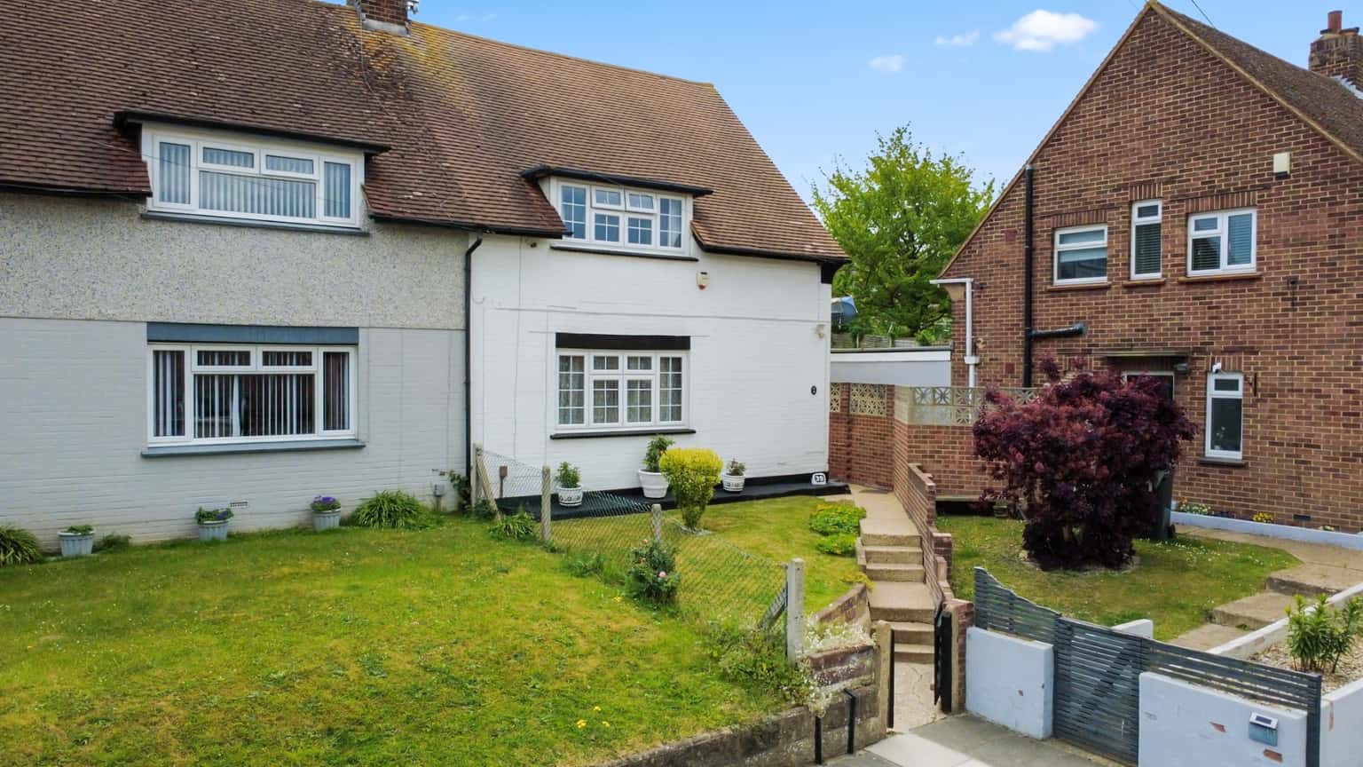Three-Bedroom Home with Modern Kitchen and Three-Tiered Garden property first image