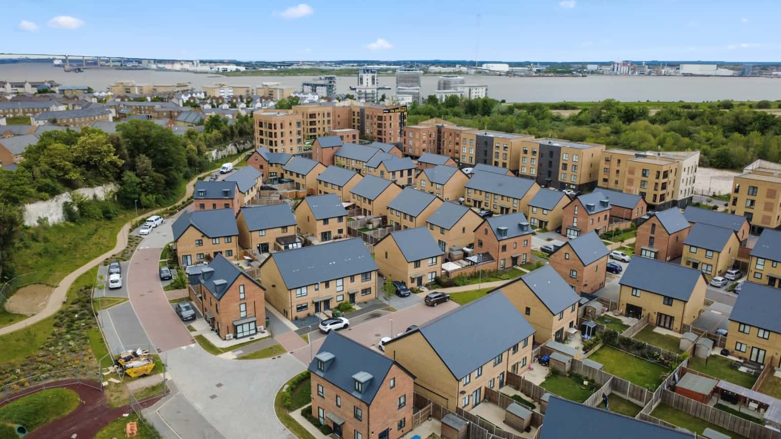 Modern 3-Bed Home, Upgraded Kitchen, EV Charger, Near Ebbsfleet property first image