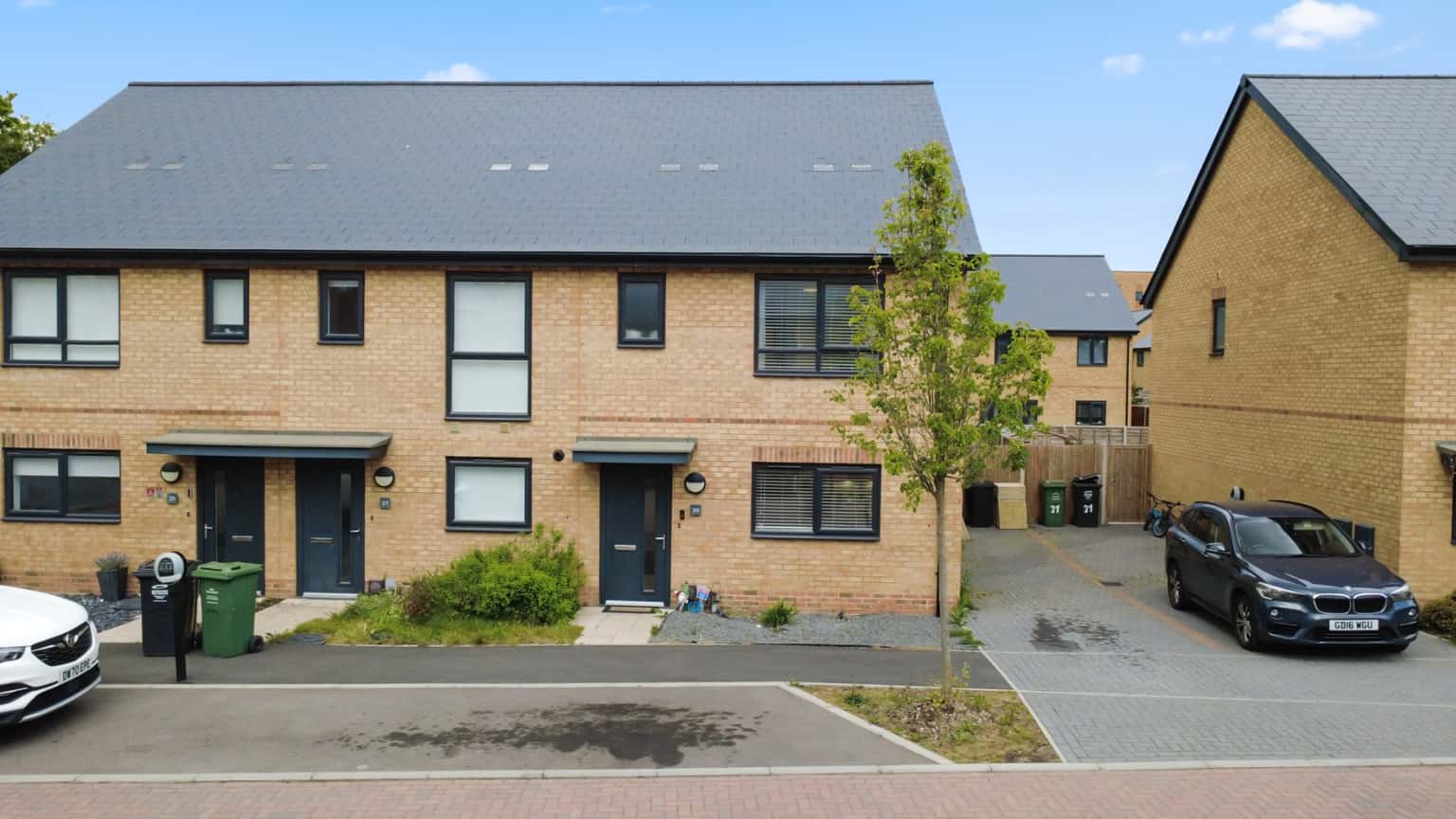 Modern 3-Bed Home, Upgraded Kitchen, EV Charger, Near Ebbsfleet property first image