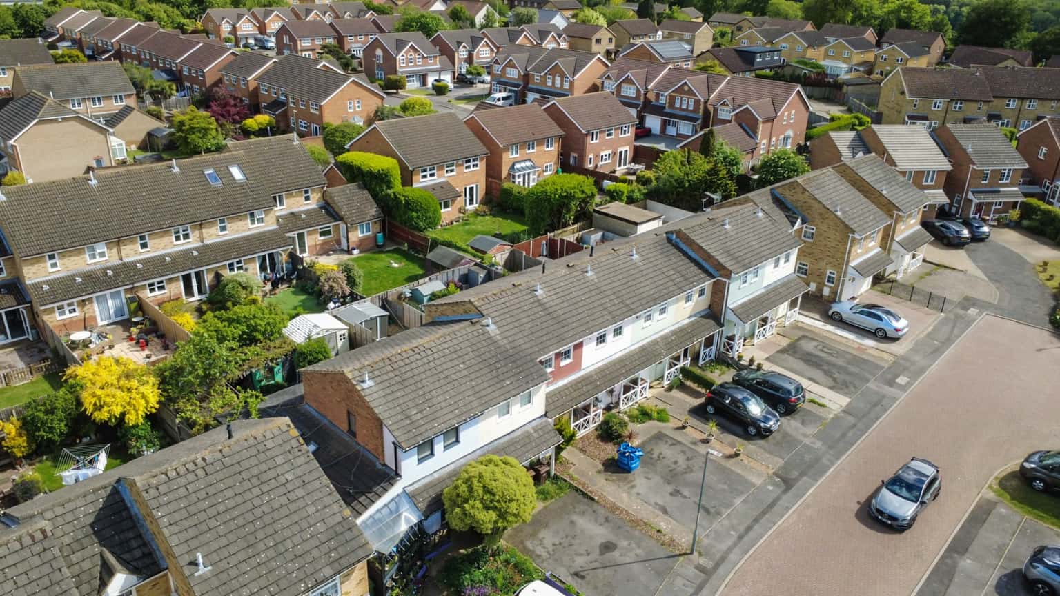 Two Double Bedroom House, New Kitchen & Bathroom, Driveway, No Chain property first image