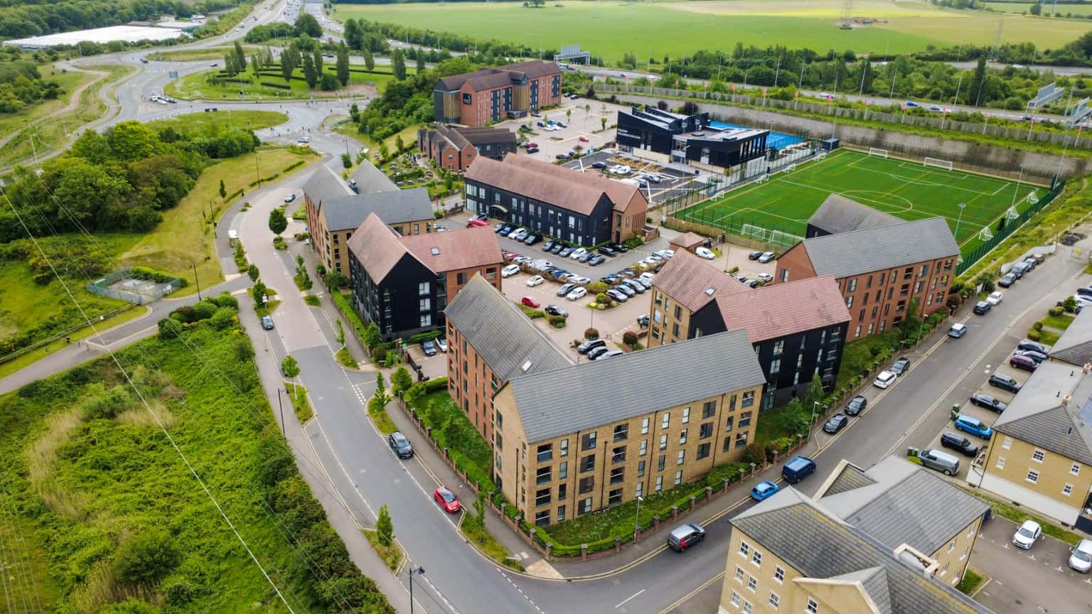 Luxury 2-Bed Apartment, Built 2018, Walk to Ebbsfleet Station property first image