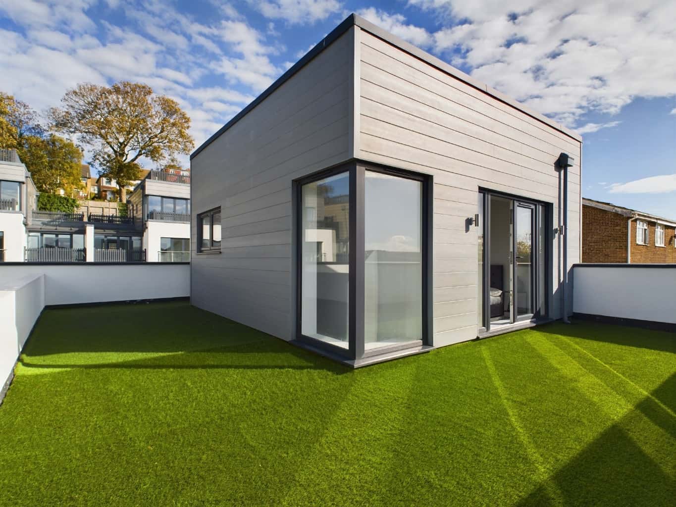 Modern 5 Bed Home, Gated Development, Stunning Views, Large Terrace property first image