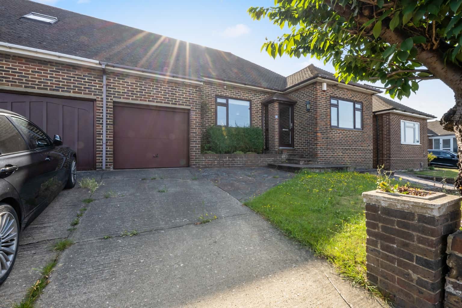 Spacious 3 Bed Bungalow in Riverview Park, No Chain property first image